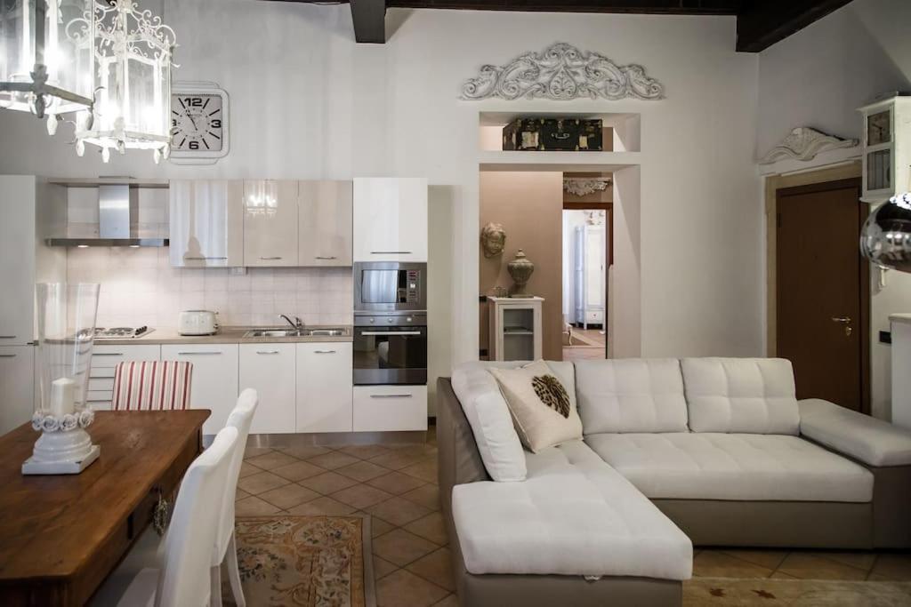 Piazza Erbe Luxury Apartment Verona Kültér fotó